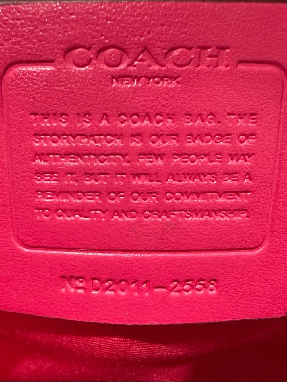 Coach 2020 Signature Katy Satchel Crossbody Handbag In Khaki Fuchsia. Like New! - Picture 7 of 9